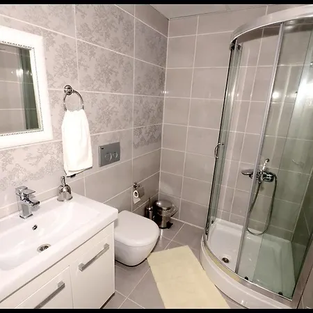 Dinc בוזבורון