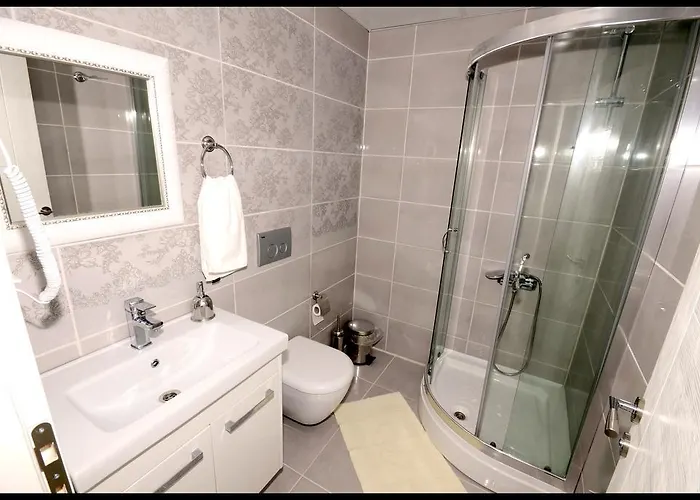 Dinc Бозбурун