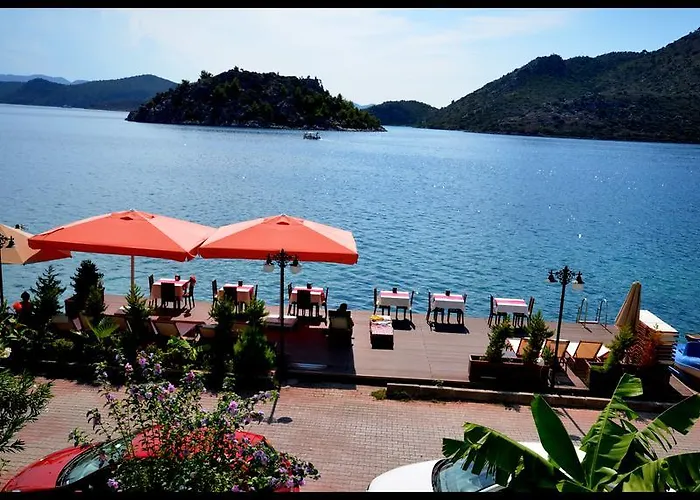 Dinc Бозбурун